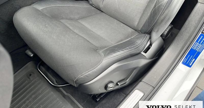 Volvo V60 cena 114900 przebieg: 77449, rok produkcji 2019 z Szczuczyn małe 326